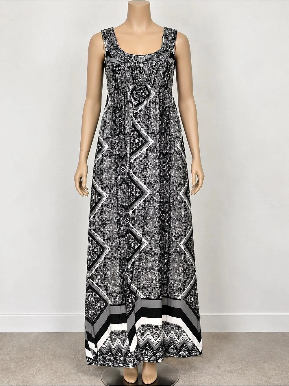 Women's Geometric Maxi Dress in Black & White